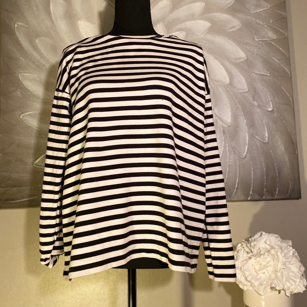 H&M Striped Boat Neck Long Sleeved Shirt‎